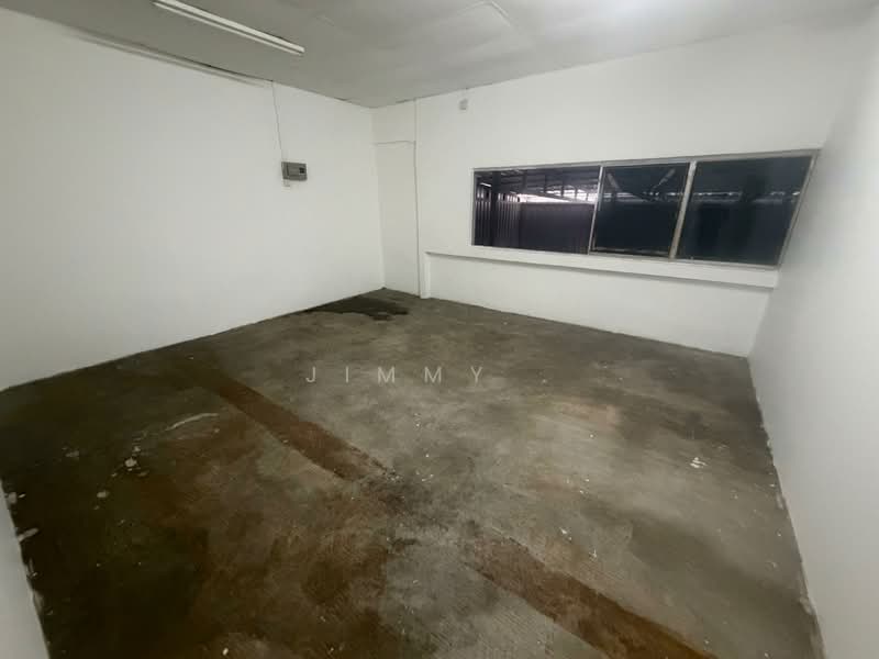 Factory for Rent in Taman Tan Sri Yaacob (Johor Bahru) - Jimmy . - Interior - PropertyGuru.com.my