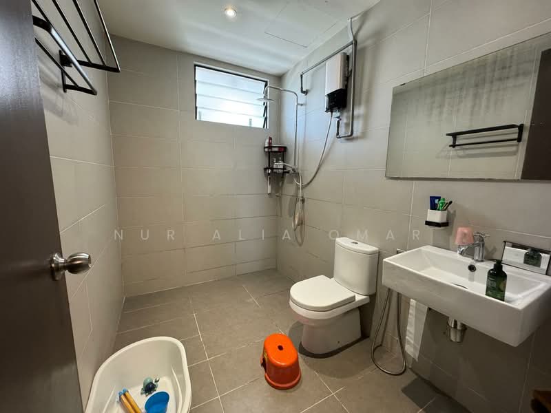 Condominium for Sale at Ken Rimba Condominium 1 - Nur Alia Omar - Bathroom - PropertyGuru.com.my