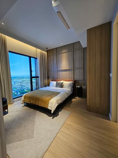 Service Residence for Sale at Parkside Residences @ Setia Federal Hill - Kelly Lim - Master Bedroom - PropertyGuru.com.my