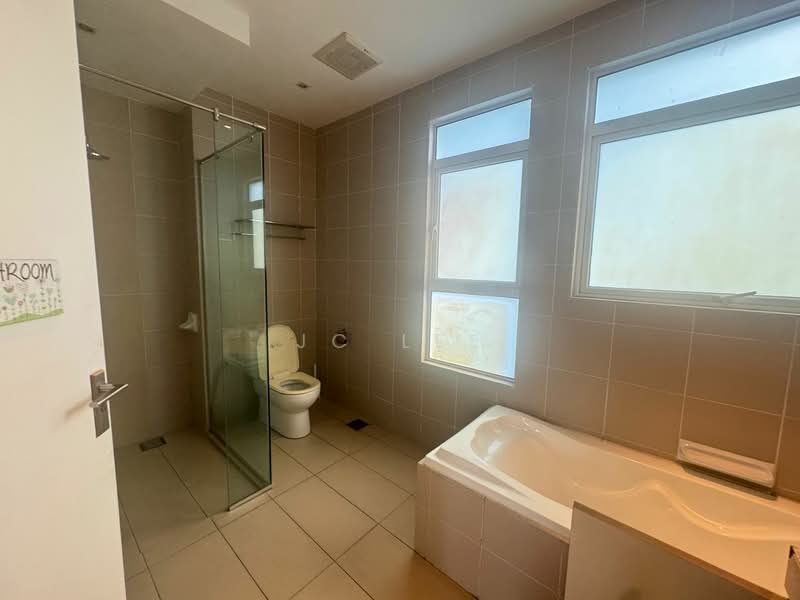Condominium for Rent at Amaya Saujana - Jc Lee - Bathroom - PropertyGuru.com.my