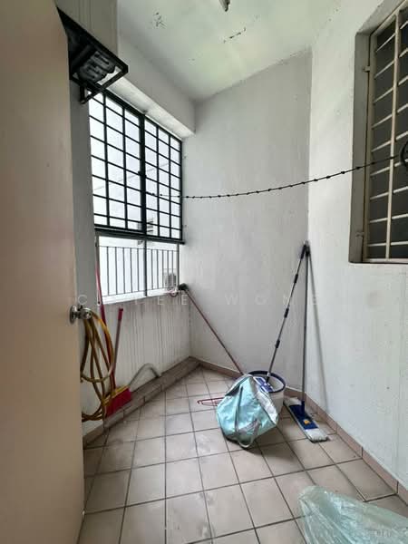 Kondominium untuk Dijual di Menara Menjalara - Coyee Wong - Balcony - PropertyGuru.com.my