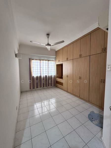 Kondominium untuk Dijual di Menara Menjalara - Coyee Wong - Bedroom - PropertyGuru.com.my
