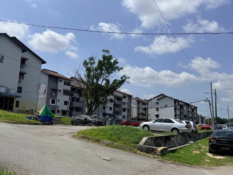 Rumah Flat untuk Dijual di Bandar Selesa Jaya - Jason Sim - Exterior - PropertyGuru.com.my