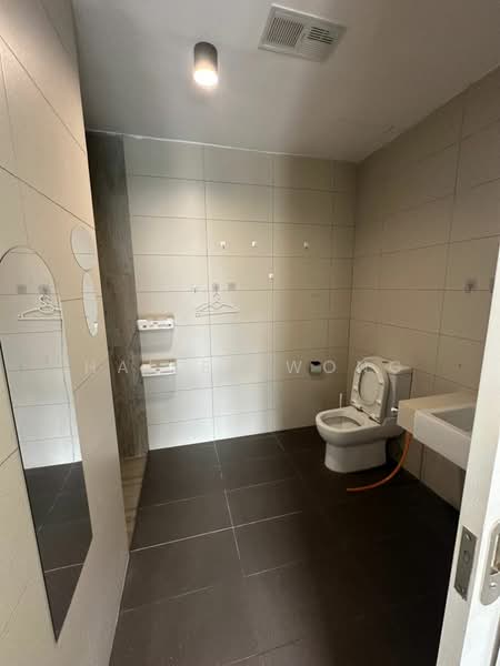 Servis Apartment untuk Disewa di Arte S - Hailey Wong - Bathroom - PropertyGuru.com.my