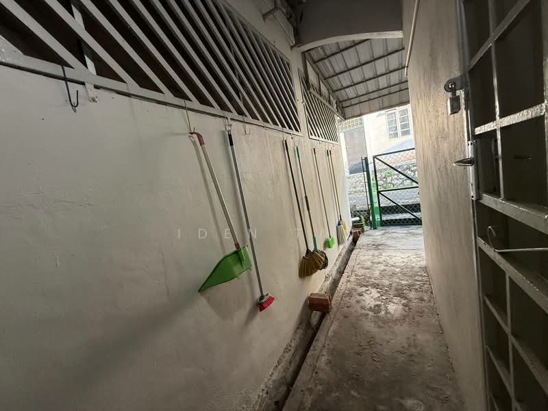 Rumah Teres 1 Tingkat untuk Dijual di Bandar Baru Uda (Tampoi) - Iden Tan - Exterior - PropertyGuru.com.my