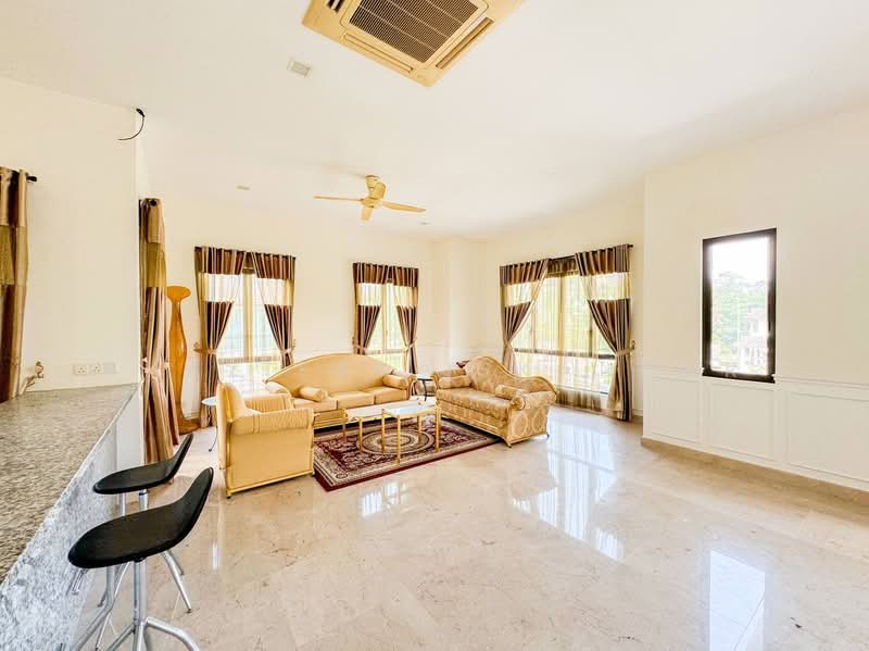 Rumah Banglo untuk Dijual di Ampang (Selangor) - Shaziery Iskandar - Living Room - PropertyGuru.com.my