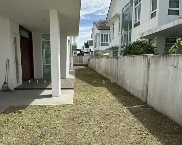 Semi-Detached House for Sale in Bandar Sri Sendayan (Negeri Sembilan) - Firdaus Hamidun - PropertyGuru.com.my