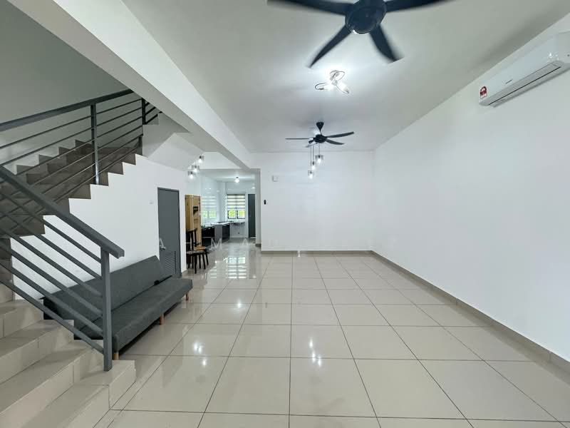 Terraced House for Rent in Shah Alam (Selangor) - Ahmad Faiz - Living Room - PropertyGuru.com.my