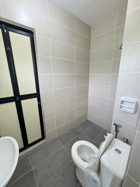 Terraced House for Rent in Shah Alam (Selangor) - Ahmad Faiz - Bathroom - PropertyGuru.com.my