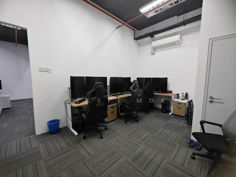 Office for Rent in Sungai Besi (Kuala Lumpur) - Gessle Mok - Study - PropertyGuru.com.my
