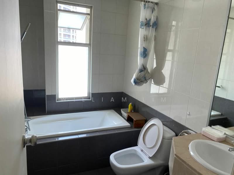 Servis Apartment untuk Disewa di Birch Regency @ Penang Times Square - William Lim - Bathroom - PropertyGuru.com.my