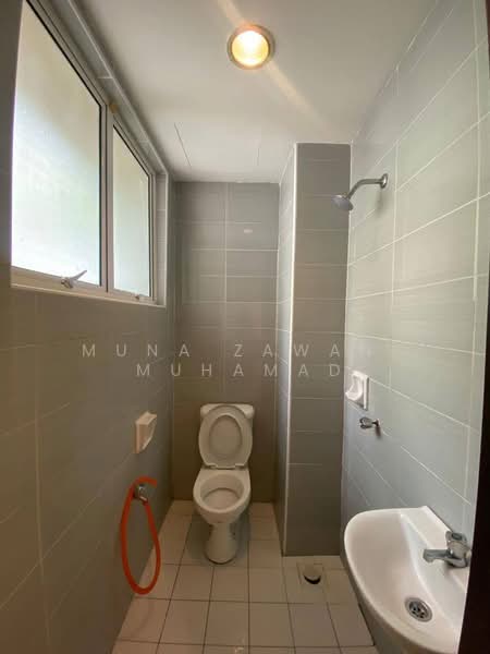 Kondominium untuk Dijual di Puteri Palma Condominiums - Muna Zawani Muhamad - Bathroom - PropertyGuru.com.my