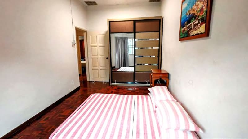 2-storey Terraced House for Rent in Usj 6 (Subang Jaya) - Khairul Syafiq - Bedroom - PropertyGuru.com.my