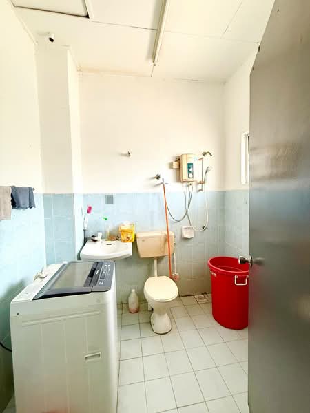 2-storey Terraced House for Sale in Taman Sri Kejora (Kajang) - Ilman Nahri - Bathroom - PropertyGuru.com.my