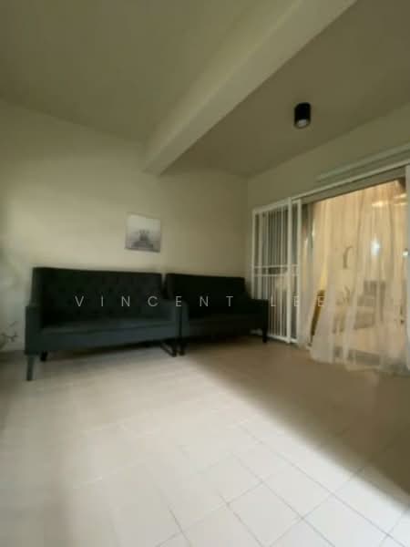 Kondominium untuk Disewa di Seri Maya Condominium - Vincent Lee - Living Room - PropertyGuru.com.my