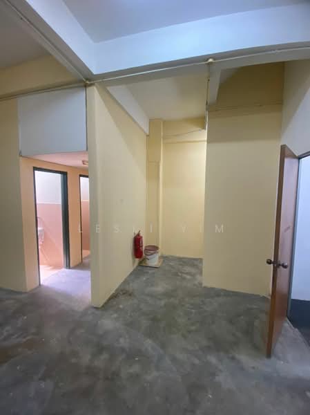 Shop / Office for Rent in Jalan Klang Lama (Old Klang Road) (Kuala Lumpur) - Lesli Yim - Interior - PropertyGuru.com.my