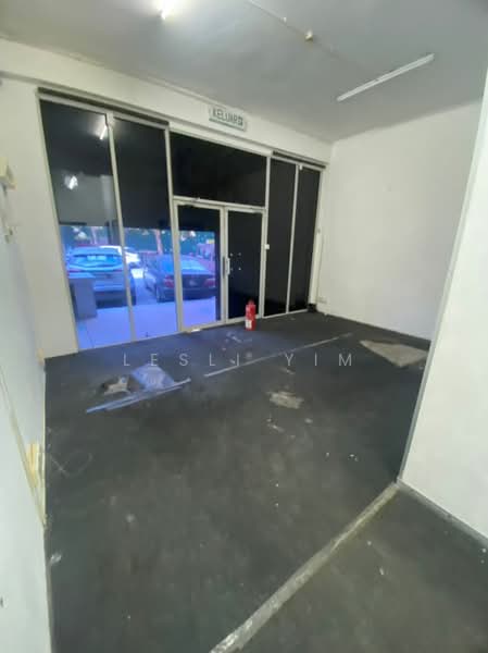 Shop / Office for Rent in Jalan Klang Lama (Old Klang Road) (Kuala Lumpur) - Lesli Yim - Interior - PropertyGuru.com.my