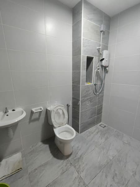 Condominium for Rent at KSL Residence 2 @ Kangkar Tebrau - LZ Lau - Bathroom - PropertyGuru.com.my
