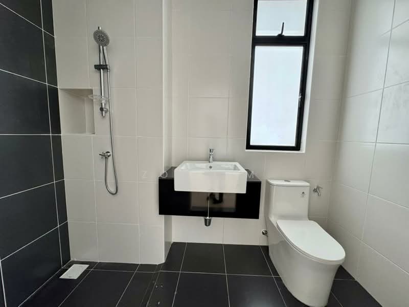 Rumah Kluster untuk Dijual di Eco Botanic (Iskandar Puteri (Nusajaya)) - Zoe Lim - Bathroom - PropertyGuru.com.my