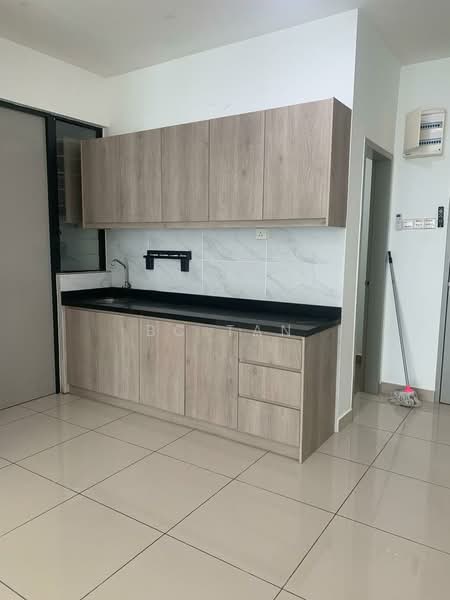 Kondominium untuk Disewa di Mizumi Residences - BC TAN - Kitchen - PropertyGuru.com.my