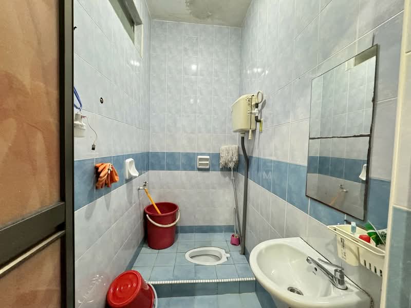 2-storey Terraced House for Sale in Taman Bestari Indah (Ulu Tiram) - Irene Lim - Bathroom - PropertyGuru.com.my