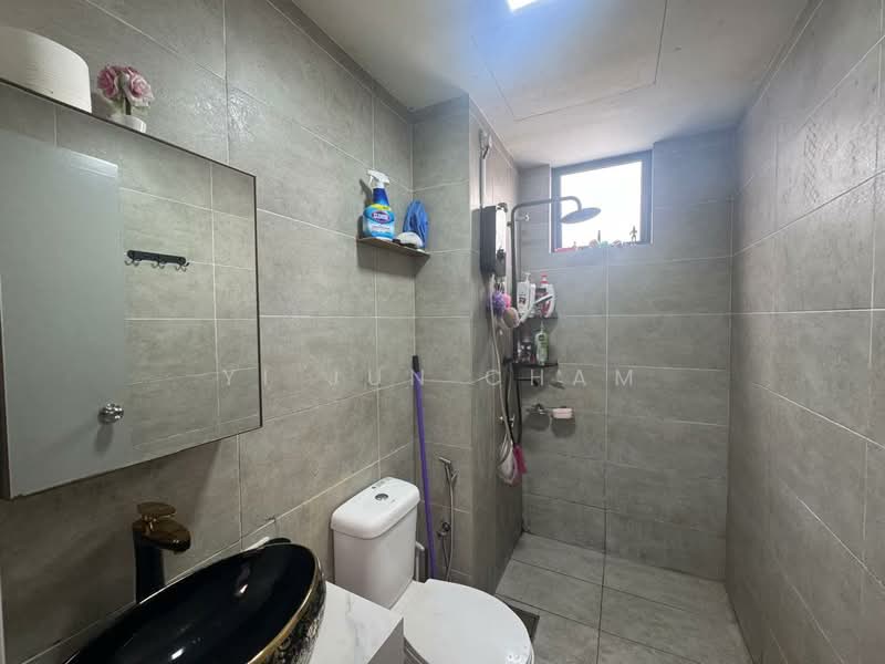 Kondominium untuk Dijual di Mizumi Residences - Yi Jun Cham - Bathroom - PropertyGuru.com.my