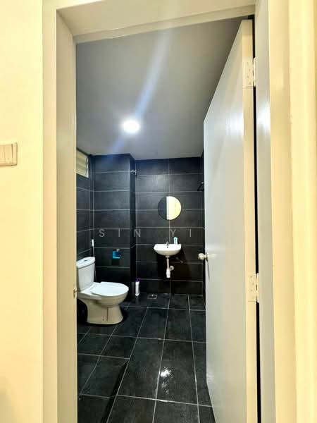 Service Residence for Rent at Midas @ Seri Alam - Sin Yie - Bathroom - PropertyGuru.com.my