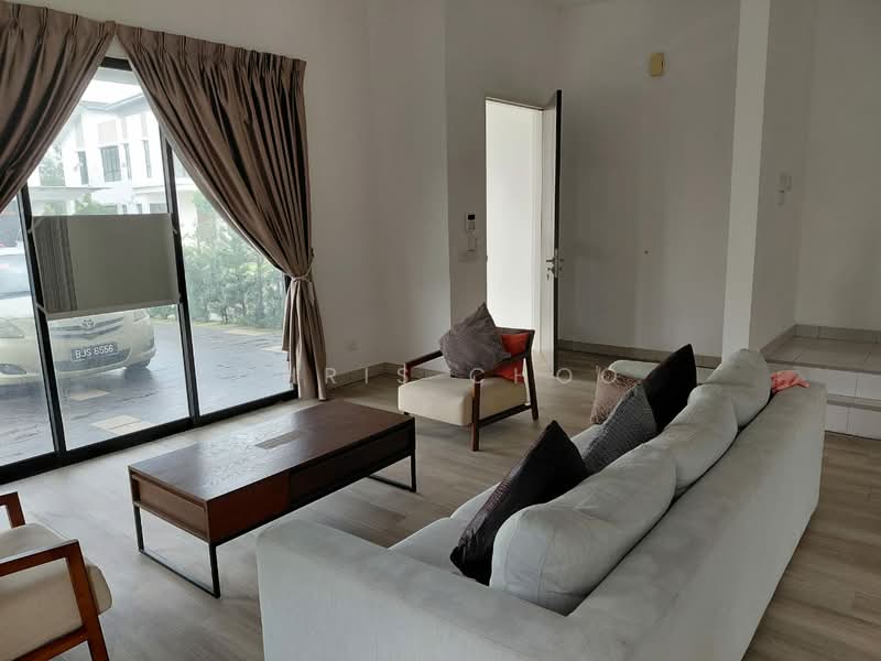 Cluster House for Sale in Semenyih (Selangor) - Chris Choo - Living Room - PropertyGuru.com.my