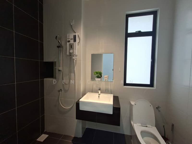 Rumah Kluster untuk Disewa di Eco Botanic 2 (Iskandar Puteri (Nusajaya)) - Denice Tan - Master Bathroom - PropertyGuru.com.my