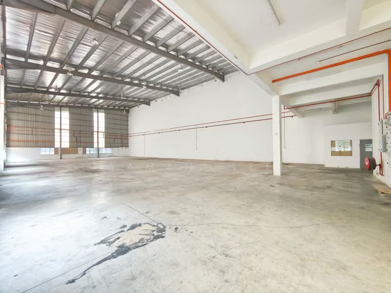 Factory for Rent in Taman Perindustrian Cemerlang (Ulu Tiram) - Aamani Lee - Interior - PropertyGuru.com.my