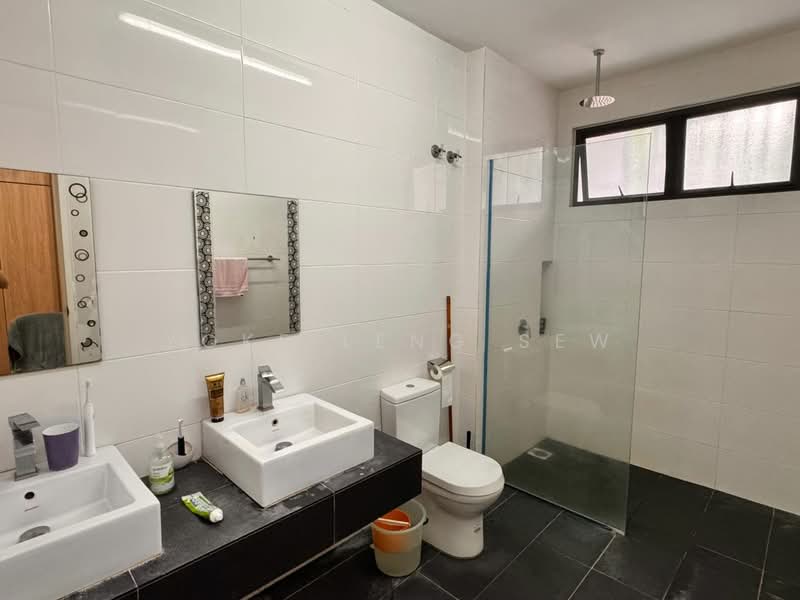 3-storey Terraced House for Sale in Taman Putra Prima (Puchong) - Yoke Leng Sew - Bathroom - PropertyGuru.com.my