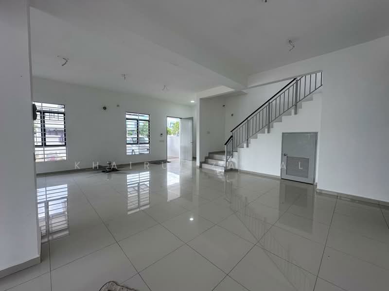 Rumah Berkembar untuk Dijual di Setia Ecohill (Semenyih) - Khairul Zainal - Living Room - PropertyGuru.com.my