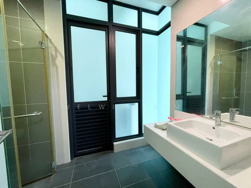 Condominium for Sale at The LIGHT COLLECTION II - Welwits Sim - Bathroom - PropertyGuru.com.my