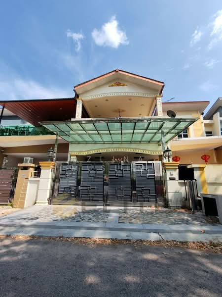 Rumah Teres 2 Tingkat untuk Dijual di Taman Lagenda Putra (Kulai) - Azlina Muslim - Exterior - PropertyGuru.com.my