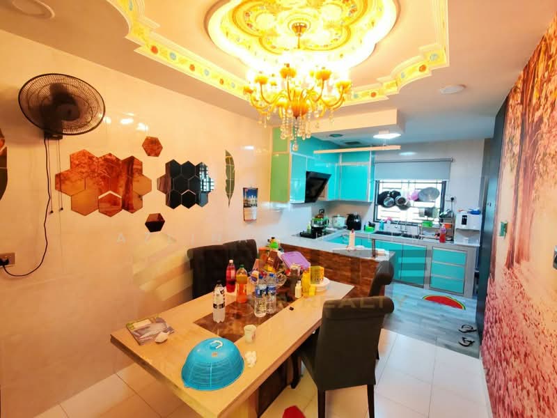 Rumah Teres 2 Tingkat untuk Dijual di Taman Lagenda Putra (Kulai) - Azlina Muslim - Kitchen - PropertyGuru.com.my