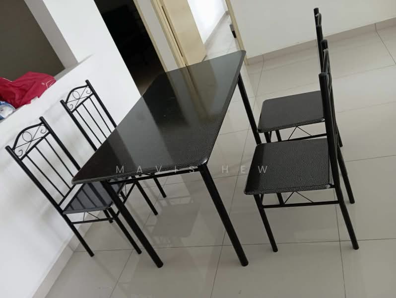 Pangsapuri untuk Disewa di Seri Molek Perdana - Mavis Hew - Dining Room - PropertyGuru.com.my