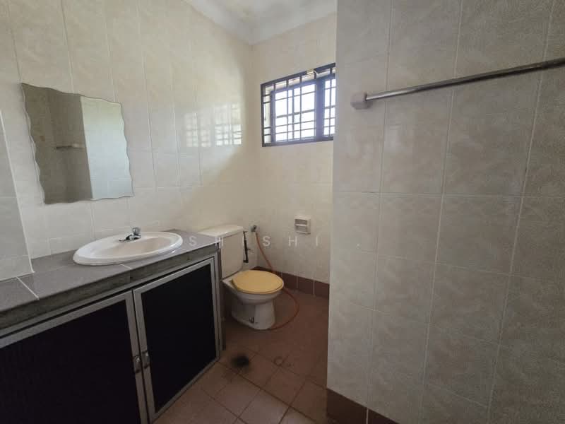 Rumah Banglo untuk Dijual di Bandar Putra (Kulai) - Shishi . - PropertyGuru.com.my