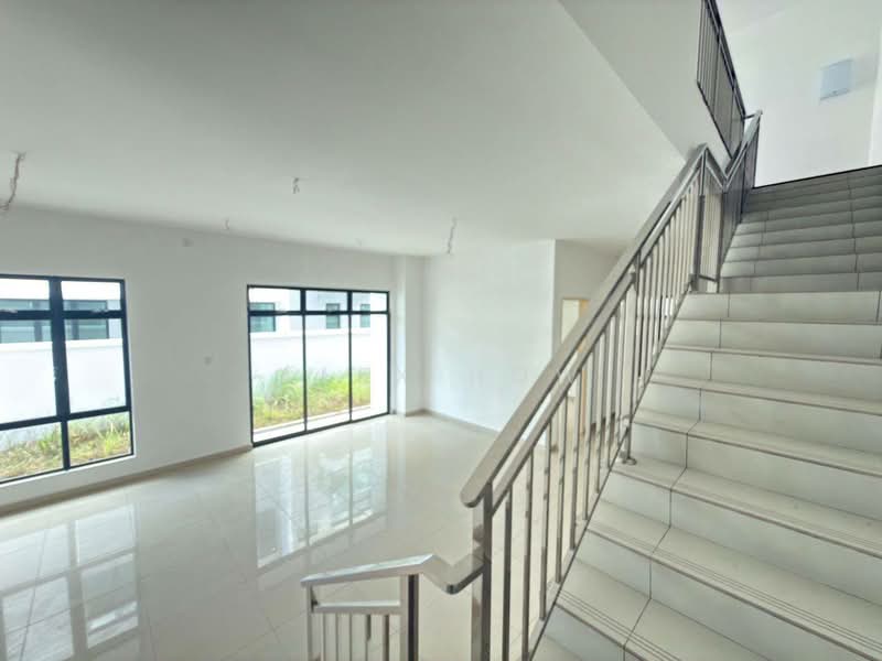 Cluster House for Sale in Kulai (Johor) - Alex How - Living Room - PropertyGuru.com.my
