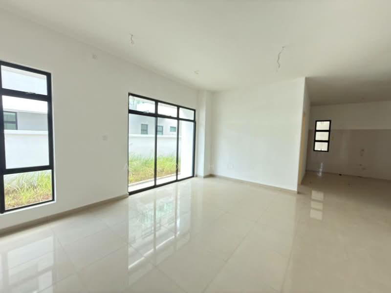 Cluster House for Sale in Kulai (Johor) - Alex How - Living Room - PropertyGuru.com.my