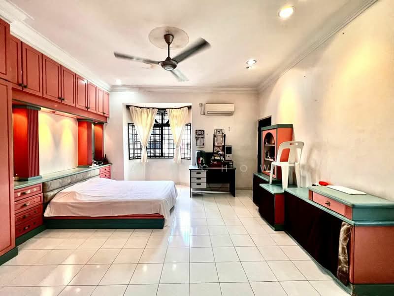 2-storey Terraced House for Sale in Skudai (Johor) - Zack Chow - Bedroom - PropertyGuru.com.my