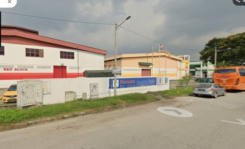 Factory for Rent in Seri Kembangan (Selangor) - Ng Moon Tsing - Exterior - PropertyGuru.com.my