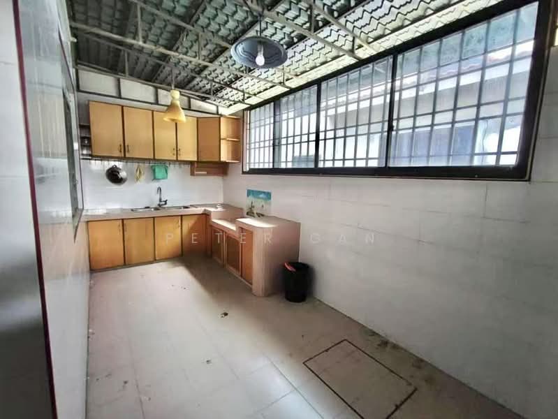 2-storey Terraced House for Sale in Ipoh (Perak) - Peter Gan - Kitchen - PropertyGuru.com.my