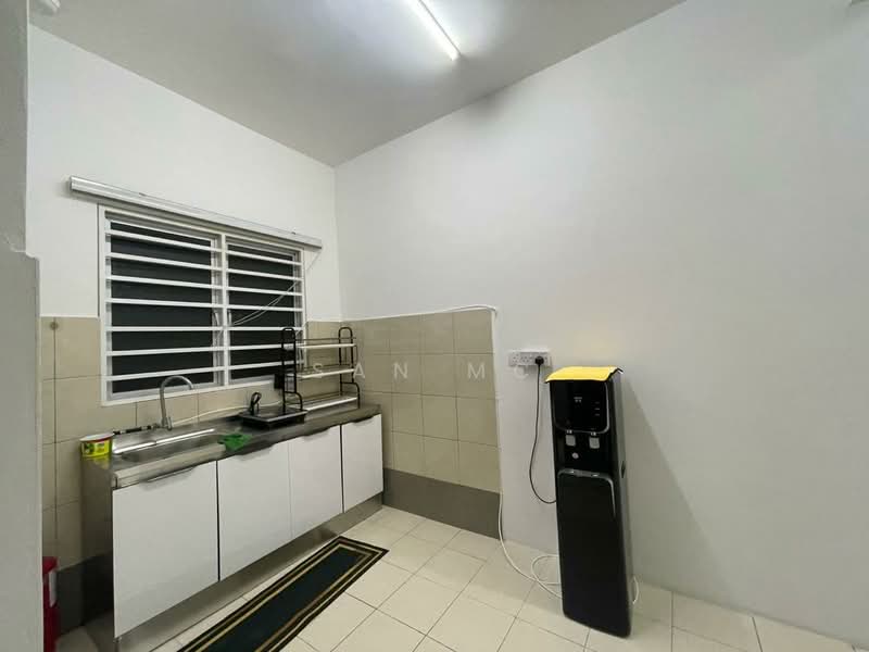 Townhouse for Rent in Taman Bangi Villa (Bangi) - San MC - Kitchen - PropertyGuru.com.my