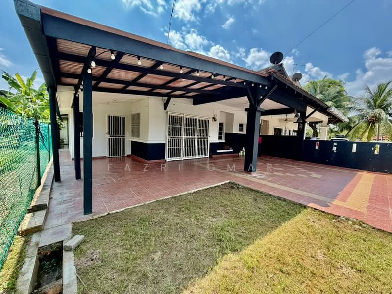 Rumah Berkembar untuk Dijual di Taman Desaria (Nilai) - Fazri Omar - PropertyGuru.com.my