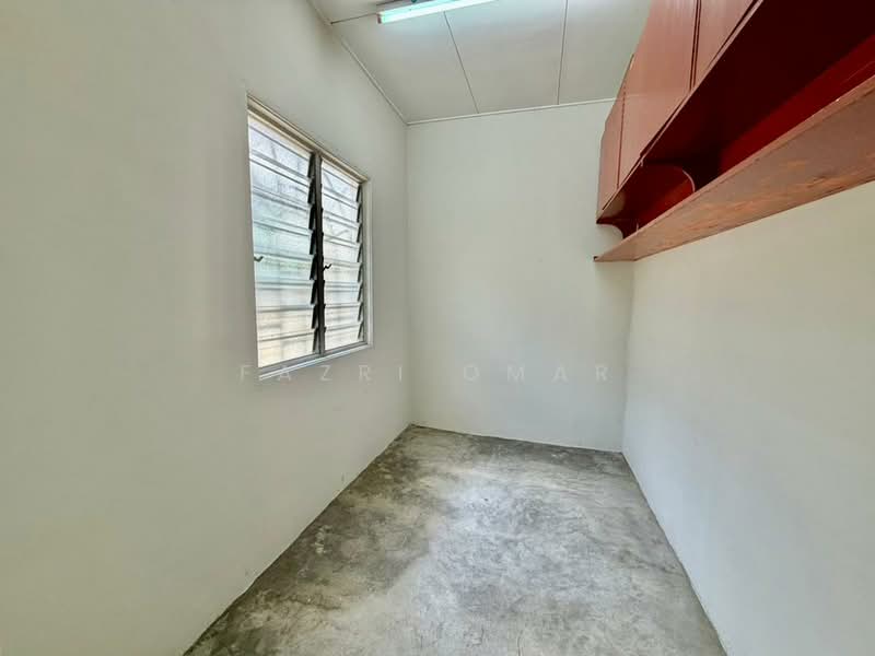 Rumah Berkembar untuk Dijual di Taman Desaria (Nilai) - Fazri Omar - PropertyGuru.com.my