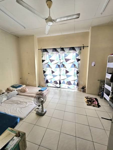 2-storey Terraced House for Sale in Taman Scientex Pasir Gudang (Pasir Gudang) - Kavin Tan - Bedroom - PropertyGuru.com.my