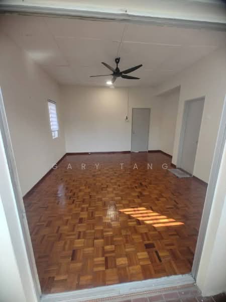 Rumah Teres 2 Tingkat untuk Dijual di Taman Pakatan (Ipoh) - Gary Tang - Living Room - PropertyGuru.com.my