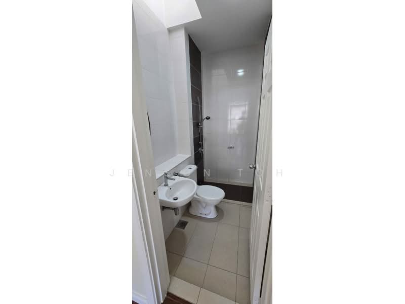 Rumah Teres 2 Tingkat untuk Disewa di Desa Parkcity (Kuala Lumpur) - Jenson Toh - Bathroom - PropertyGuru.com.my