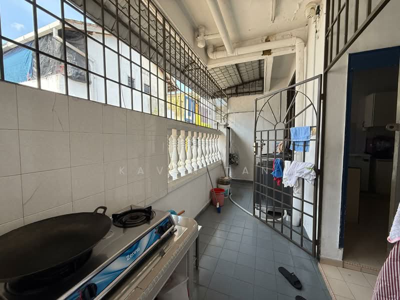 2-storey Terraced House for Sale in Taman Johor Jaya (Johor Bahru) - Kavin Tan - Balcony - PropertyGuru.com.my