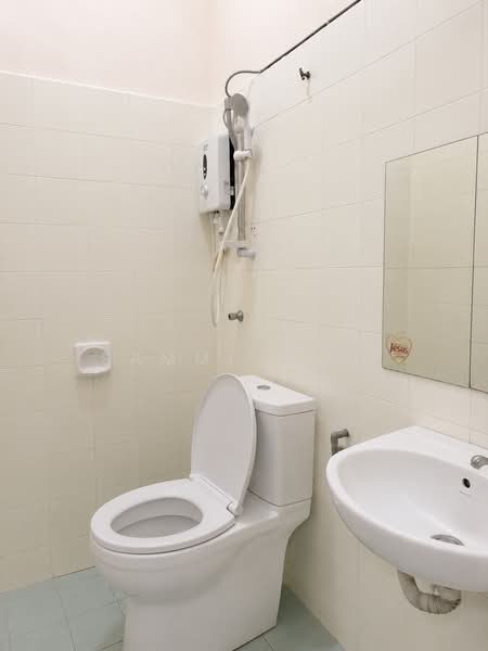 1-storey Terraced House for Rent in Tropicana Indah (Kota Damansara) - Sammi Siah - Bathroom - PropertyGuru.com.my